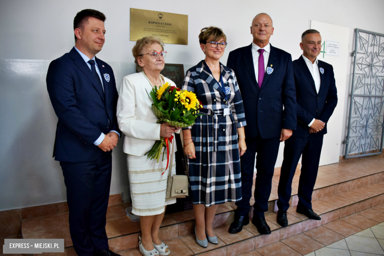 Uroczystość 50-lecia istnienia Szkoły Podstawowej im. KEN w Bardzie