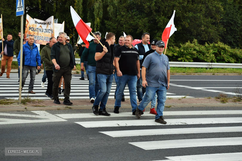 Protest rolników na krajowej ósemce