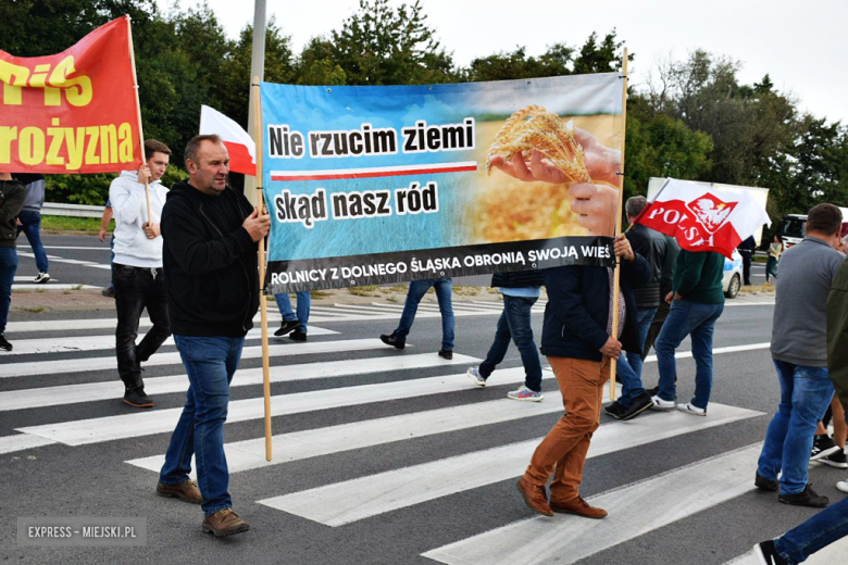 Protest rolników na krajowej ósemce