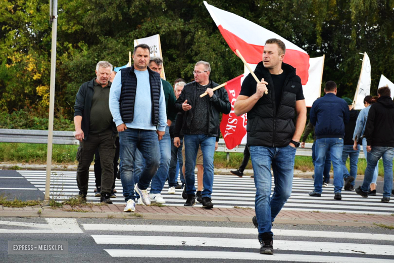 Protest rolników na krajowej ósemce