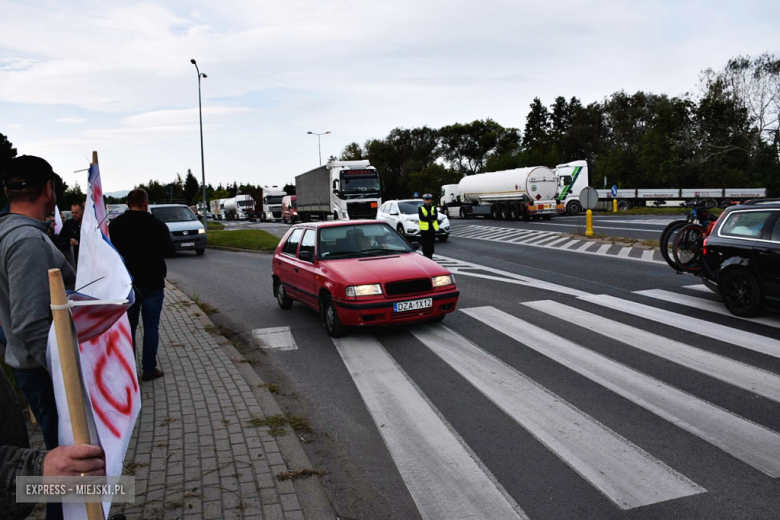 Protest rolników na krajowej ósemce