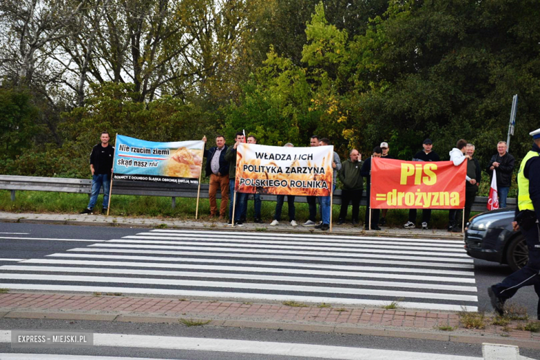 Protest rolników na krajowej ósemce