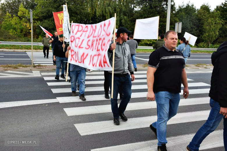 Protest rolników na krajowej ósemce