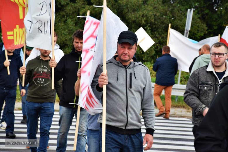 Protest rolników na krajowej ósemce