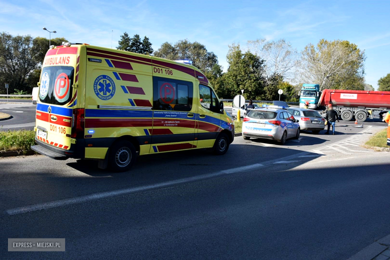 Zderzenie aut na skrzyżowaniu krajowej ósemki z ul. Legnicką	