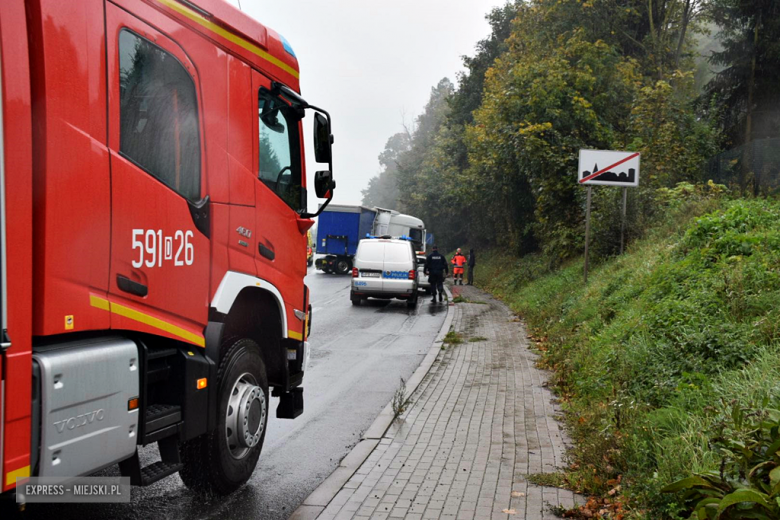 Kolizja samochodu ciężarowego w Bardzie