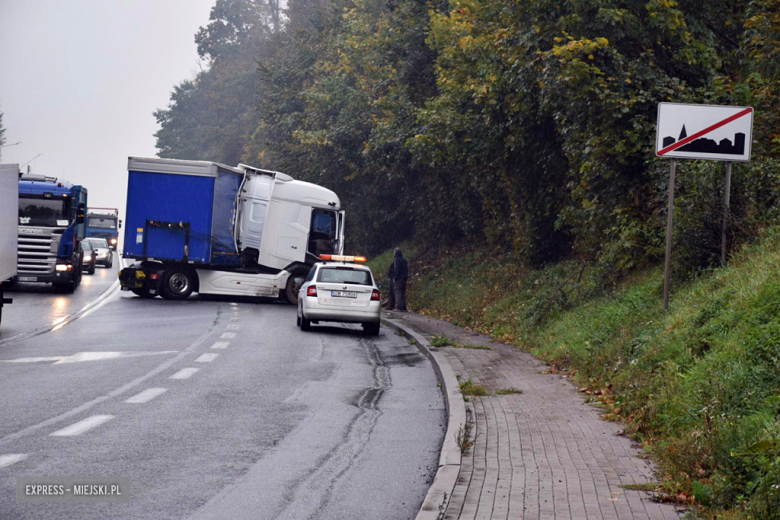 Kolizja samochodu ciężarowego w Bardzie