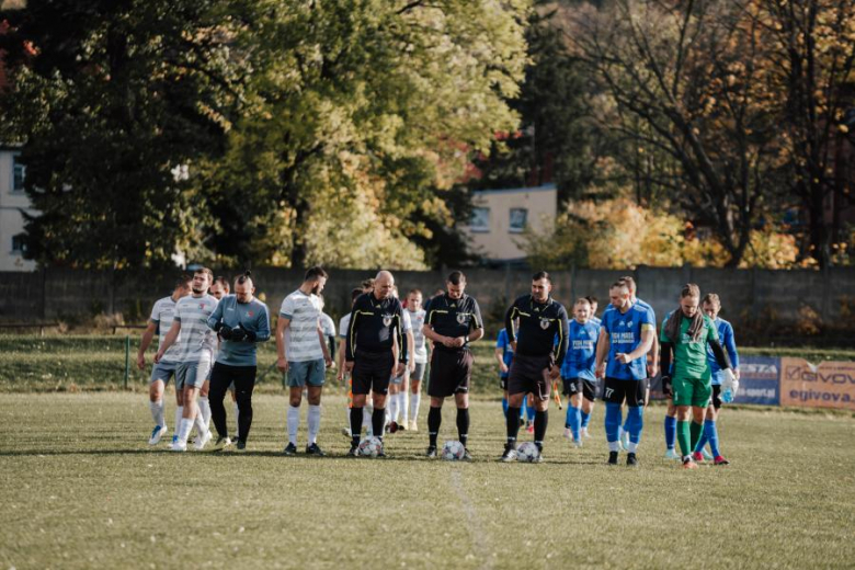 A-klasa, gr. III: Unia Złoty Stok 2:0 (2:0) Śnieżnik Domaszków