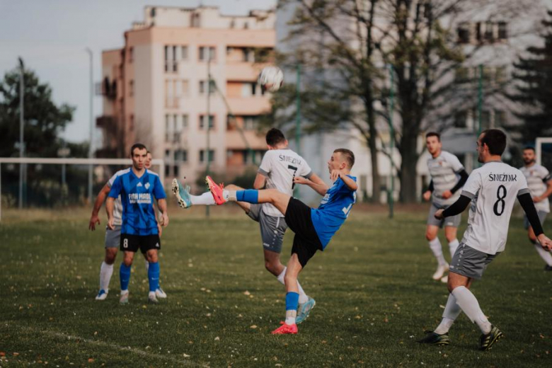 A-klasa, gr. III: Unia Złoty Stok 2:0 (2:0) Śnieżnik Domaszków