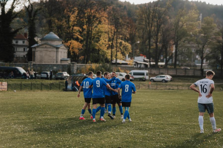 A-klasa, gr. III: Unia Złoty Stok 2:0 (2:0) Śnieżnik Domaszków