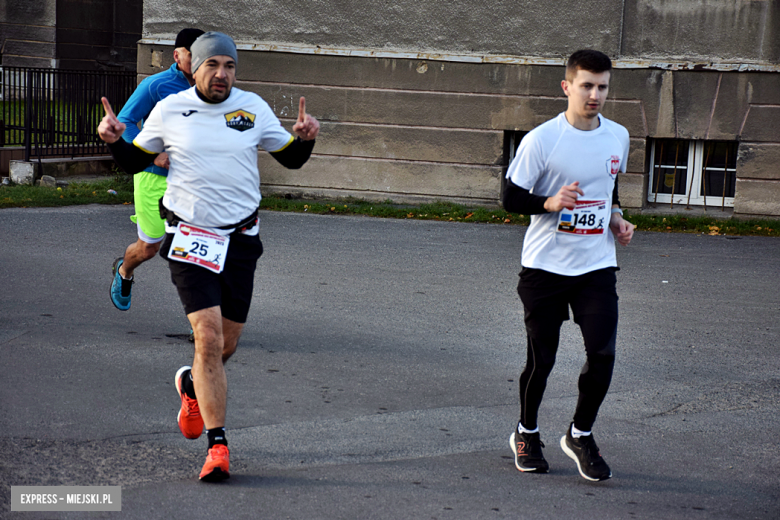 	Na sportowo uczcili 105. rocznicę niepodległej Polski. Bieg patriotyczny w Ząbkowicach Śląskich