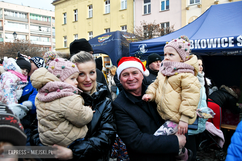 Mikołajkowy Jarmark Bożonarodzeniowy w Ząbkowicach Śląskich [foto]