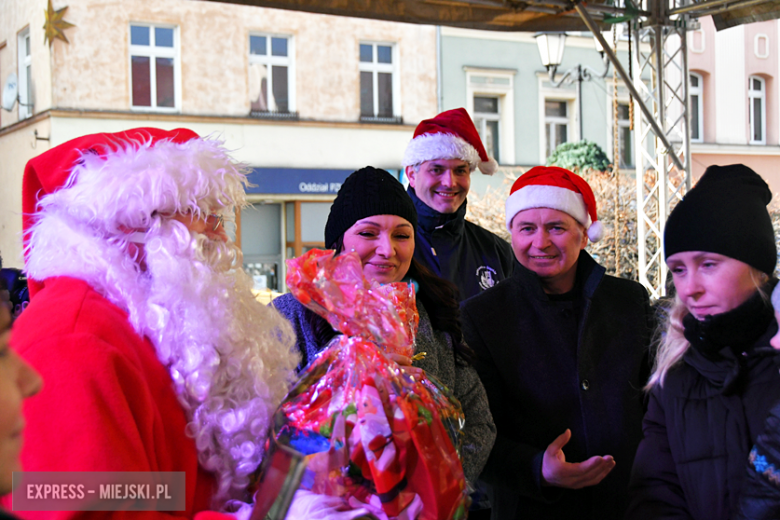 Mikołajkowy Jarmark Bożonarodzeniowy w Ząbkowicach Śląskich [foto]