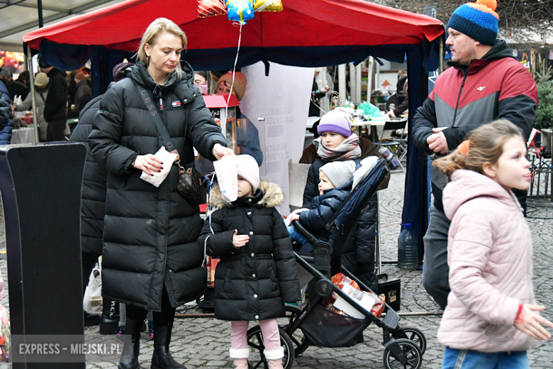 Mikołajkowy Jarmark Bożonarodzeniowy w Ząbkowicach Śląskich [foto]