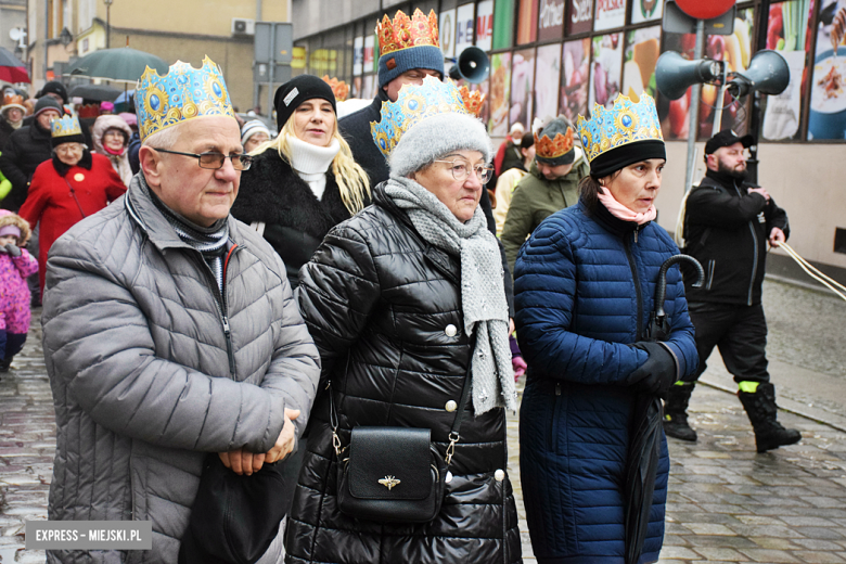 	Orszak Trzech Króli przeszedł ulicami Ząbkowic Śląskich [foto]