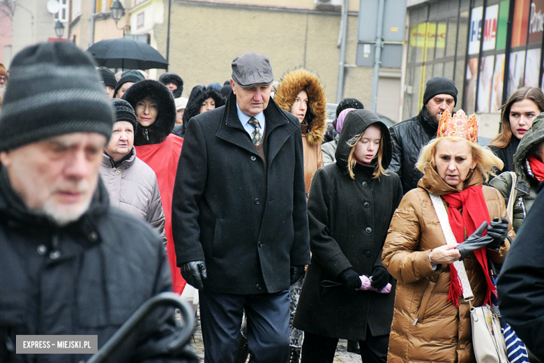 	Orszak Trzech Króli przeszedł ulicami Ząbkowic Śląskich [foto]