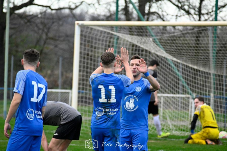 Klasa okręgowa: Zjednoczeni Żarów 3:5 (1:3) Orzeł Ząbkowice Śląskie