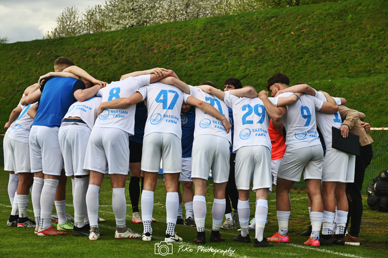 Klasa okręgowa: Orzeł Ząbkowice Śląskie 7:0 (3:0) Victoria Świebodzice