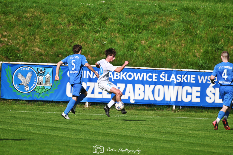 Klasa okręgowa: Orzeł Ząbkowice Śląskie 7:0 (3:0) Victoria Świebodzice