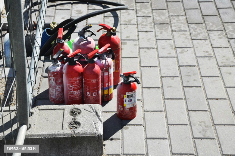 Pożar auta na krajowej ósemce w Bardzie