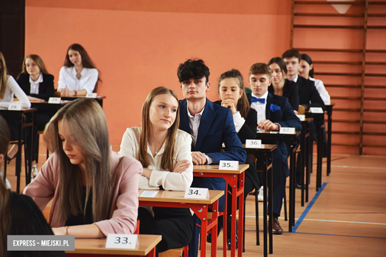 W ząbkowickim liceum ogólnokształcącym do egzaminu z języka polskiego przystąpiło ponad stu uczniów