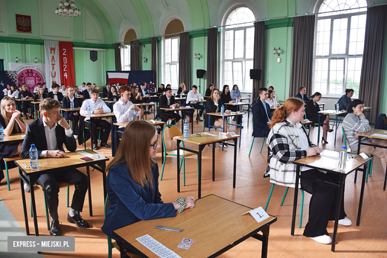 W ząbkowickim liceum ogólnokształcącym do egzaminu z języka polskiego przystąpiło ponad stu uczniów