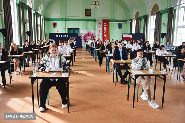 W ząbkowickim liceum ogólnokształcącym do egzaminu z języka polskiego przystąpiło ponad stu uczniów