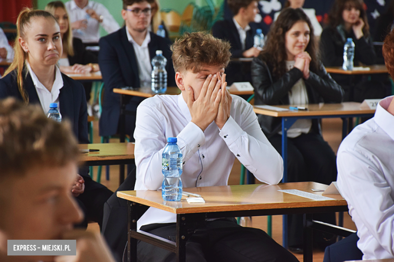 W ząbkowickim liceum ogólnokształcącym do egzaminu z języka polskiego przystąpiło ponad stu uczniów