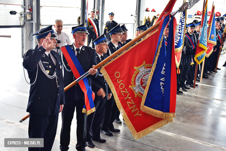 Powiatowe Obchody Dnia Strażaka. Strażacy otrzymali awanse