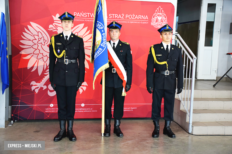 Powiatowe Obchody Dnia Strażaka. Strażacy otrzymali awanse