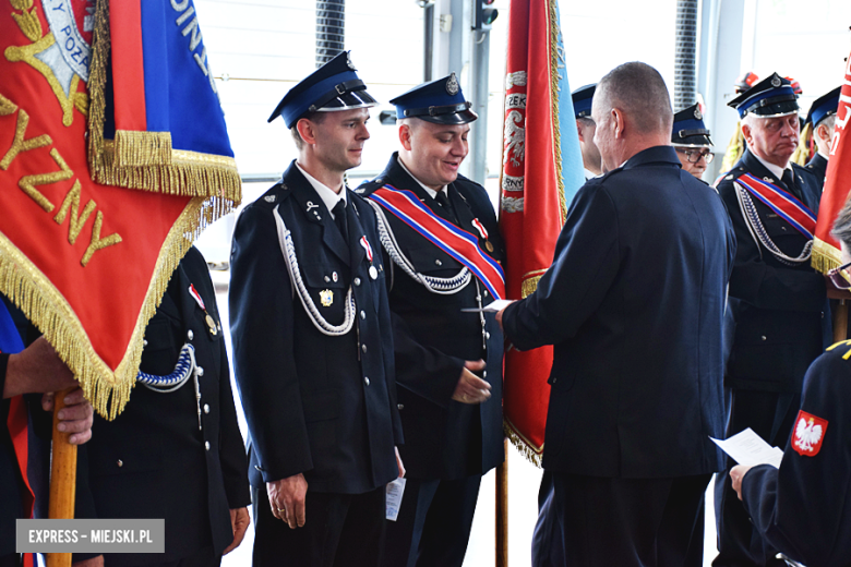 Powiatowe Obchody Dnia Strażaka. Strażacy otrzymali awanse