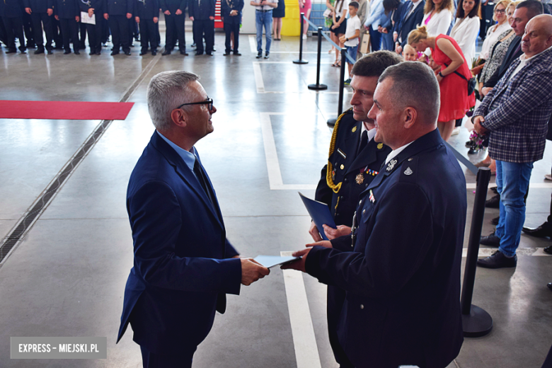 Powiatowe Obchody Dnia Strażaka. Strażacy otrzymali awanse