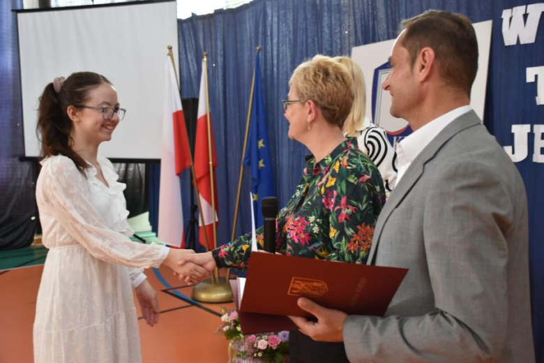 Zakończenie roku szkolnego w placówkach oświatowych Gminy Bardo