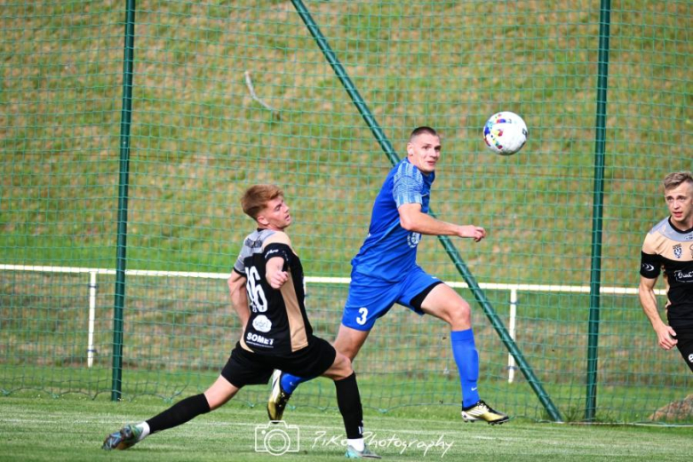 IV liga: Orzeł Ząbkowice Śląskie 1:2 (1:1) Barycz Sułów