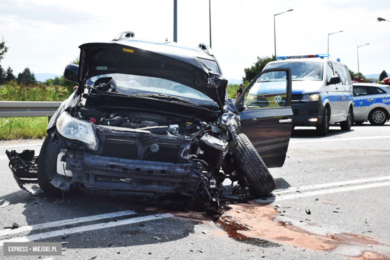 Zderzenie suzuki i subaru na krajowej ósemce w Ząbkowicach Śląskich