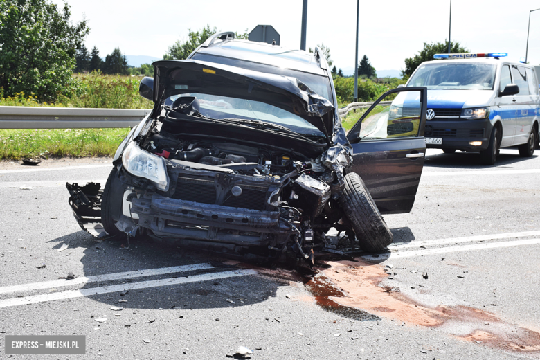 Zderzenie suzuki i subaru na krajowej ósemce w Ząbkowicach Śląskich