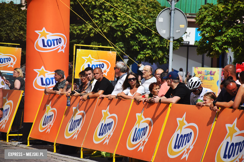 81. Tour de Pologne. Kolarze przejechali przez ząbkowicki rynek