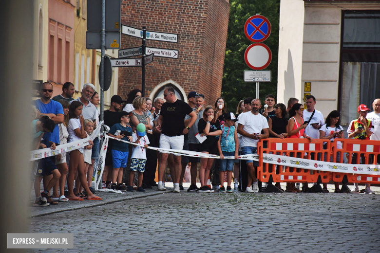 81. Tour de Pologne. Kolarze przejechali przez ząbkowicki rynek