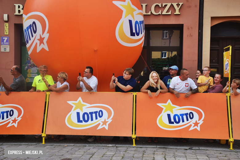 81. Tour de Pologne. Kolarze przejechali przez ząbkowicki rynek