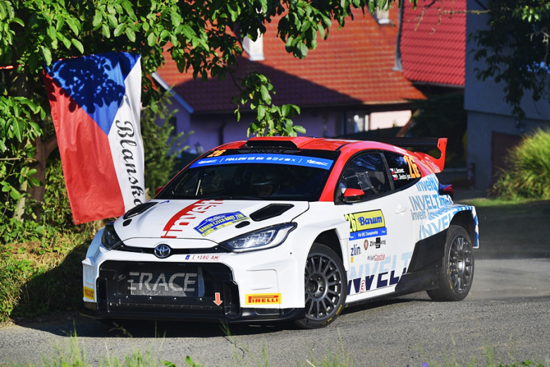 53. Barum Czech Rally Zlín 2024 dla Stříteskego i Hovorki [foto]