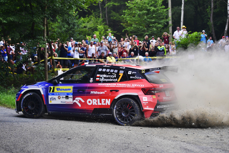 53. Barum Czech Rally Zlín 2024 dla Stříteskego i Hovorki [foto]