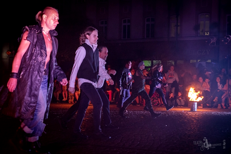 Miasto Ognia - spektakl teatru miejskiego w Ząbkowicach Śląskich