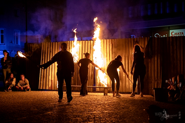 Miasto Ognia - spektakl teatru miejskiego w Ząbkowicach Śląskich