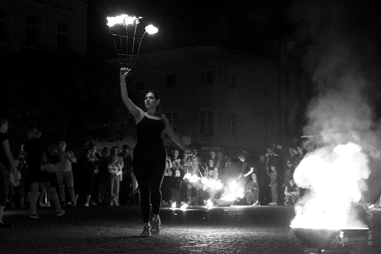 Miasto Ognia - spektakl teatru miejskiego w Ząbkowicach Śląskich