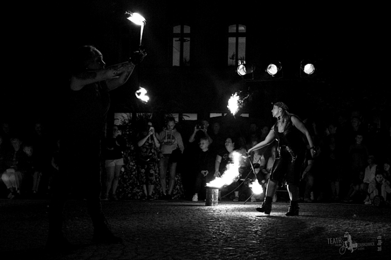 Miasto Ognia - spektakl teatru miejskiego w Ząbkowicach Śląskich