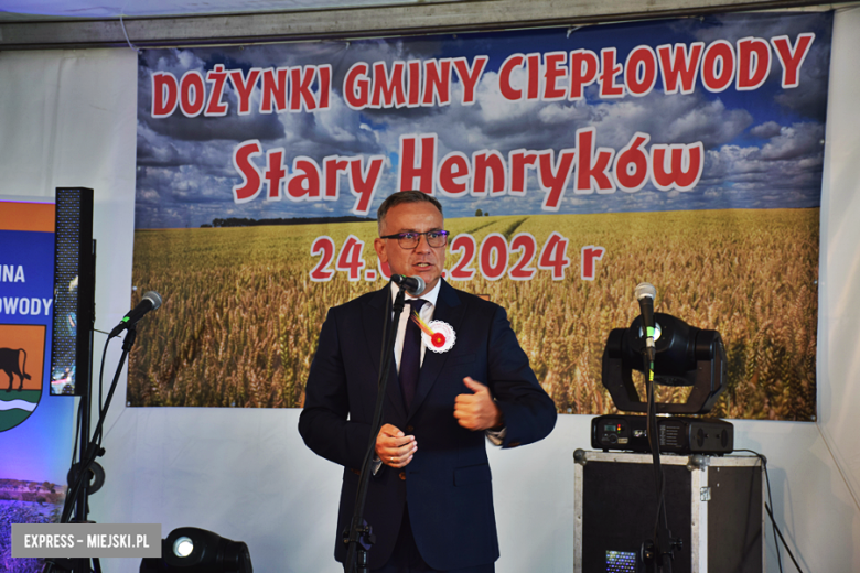 Dożynki gminy Ciepłowody w Starym Henrykowie 