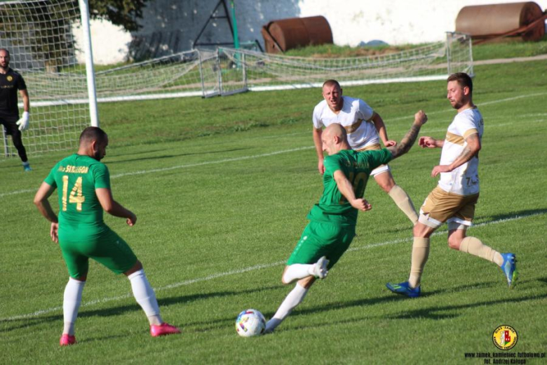 Klasa okręgowa: Zamek Kamieniec Ząbkowicki 1:1 (0:0) AKS Strzegom