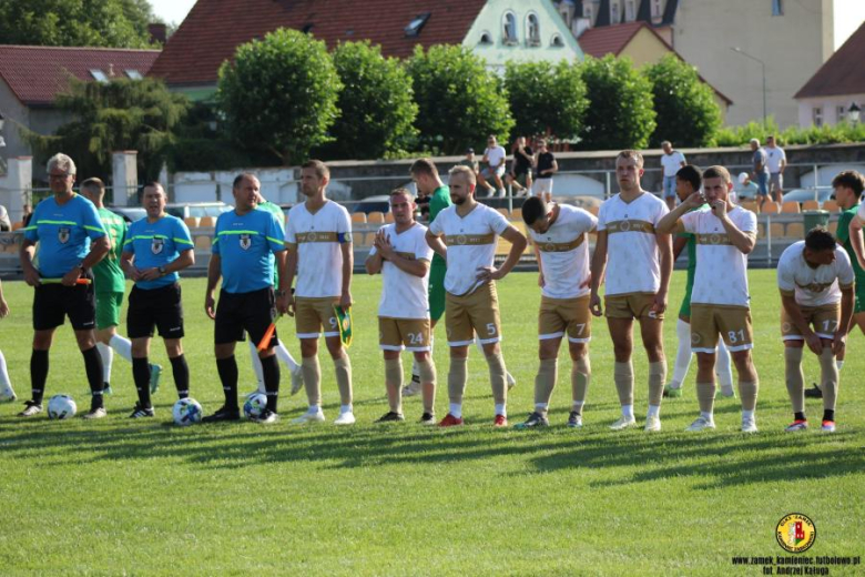 Klasa okręgowa: Zamek Kamieniec Ząbkowicki 1:1 (0:0) AKS Strzegom