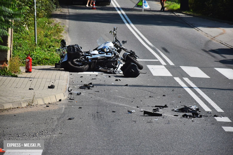 Zderzenie motocykla i osobówki między Kamieńcem Ząbkowickim a Złotym Stokiem 