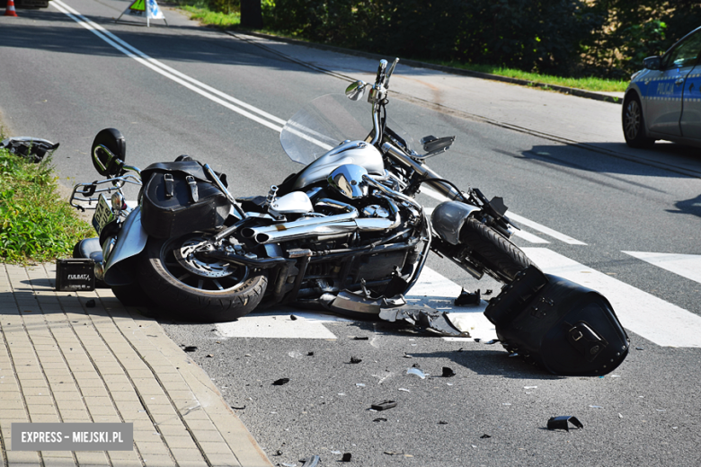 Zderzenie motocykla i osobówki między Kamieńcem Ząbkowickim a Złotym Stokiem 